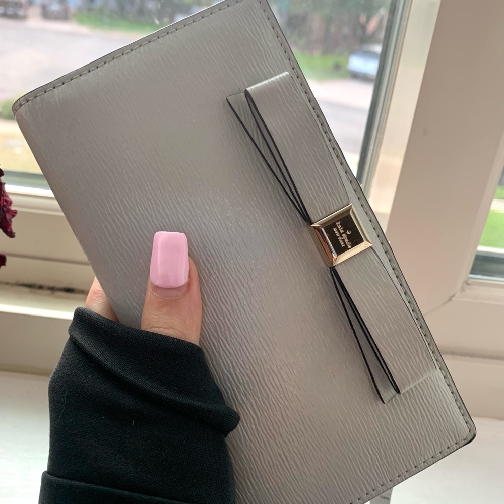 Kate spade bifold wallet